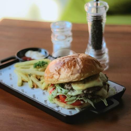 Burger House Bali: A Culinary Journey of Ups and Downs
