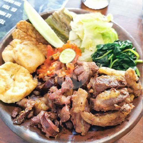 Tempong Babi menu Iga Babi Bakar Permana, Teuku Umar Barat