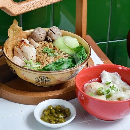 Yamien Complete menu Noodle Bar By Bakmie Rantang Ayam Rebus, Kerobokan Kelod