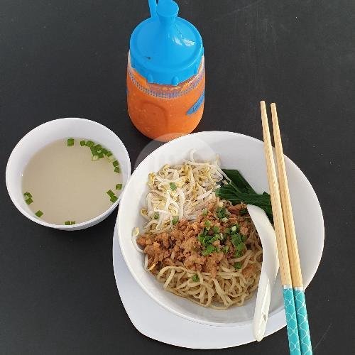 Mie Kriting Awie: A Hidden Culinary Gem in Denpasar, Bali