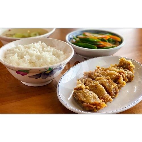 Nasi Paha Ayam ( Fried Chicken with Rice ) menu Wei Wei Xin (Warung Taiwan), Pemelisan