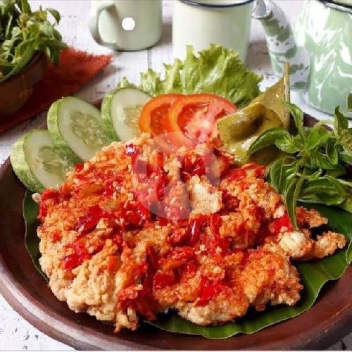 Ayam Goreng Sambal Geprek (Tanpa Nasi) menu Lalapan, Soto, Mie Ayam & Bakso (Warung Bang Jack Iwan), Nusa Dua