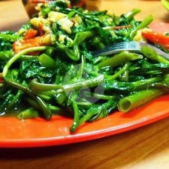 Cah Kangkung menu Wr. Ayam Kremes Special 1, Taman Pancing