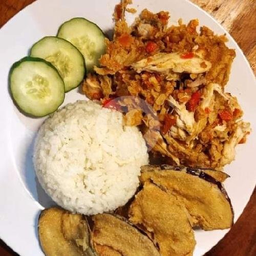 Paket Ayam Geprek + Terong Crispy menu Ayam Geprek Berabe, Tukad Batanghari