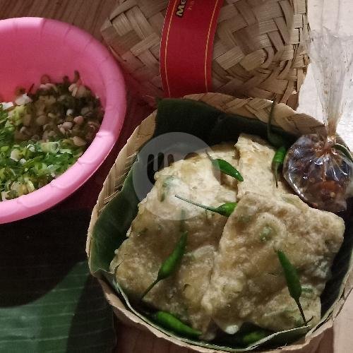 Mendoan Besek Nikmat Berbagi menu Mendoan Plat R Bali (MPR Bali), Denpasar