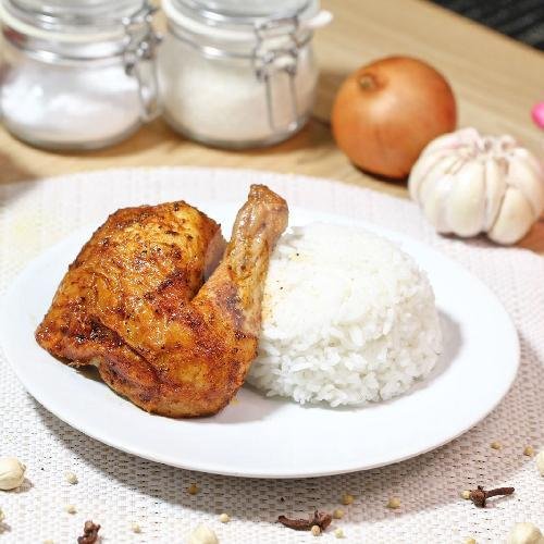 A Culinary Journey at Ayam Guling Enakko: A Must-Visit Restaurant in Denpasar