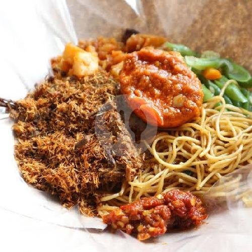 Nasi Campur menu Warung Pecel Mbak Laras, Sandubaya