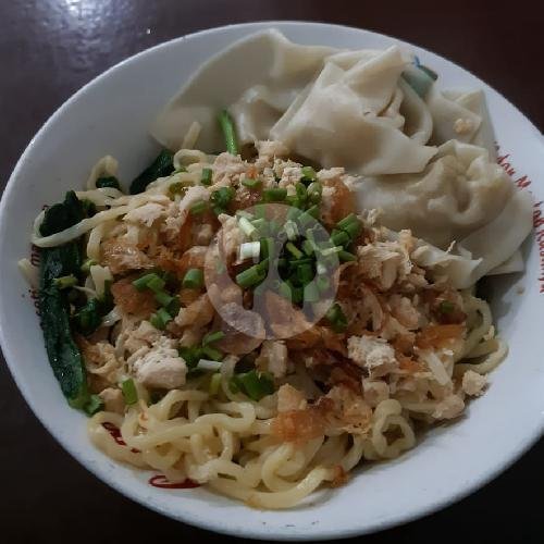 Cwie Mie Ayam Pangsit menu Ronde Malang, Imam Bonjol