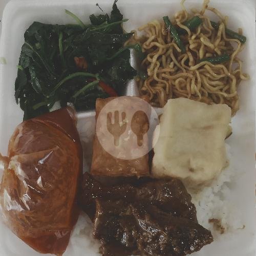 Nasi Campur Rendang Sapi menu Warung Wilda Rasa Jawa Muslim Banyuwangi, Gunung Soputan