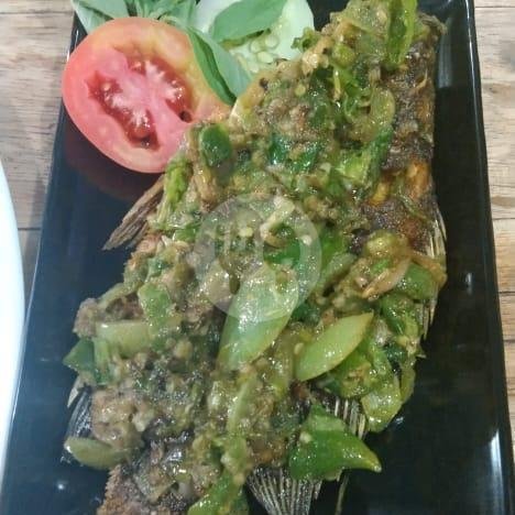 Ikan Sambel Ijo Tanpa Nasi menu Sop Kepala Ikan Yanbenjo, Kerobokan