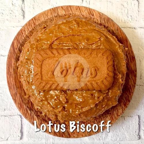 Lotus Biscoff menu Donat Kentang Renon, Badung