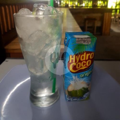 Es Hydrococo menu warung babi guling pak kecap