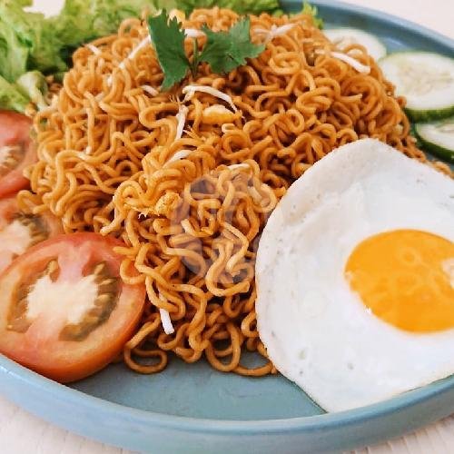 Indonesian Fried Noodles (Large) menu Lily Rose, Jl. Toya Ning II