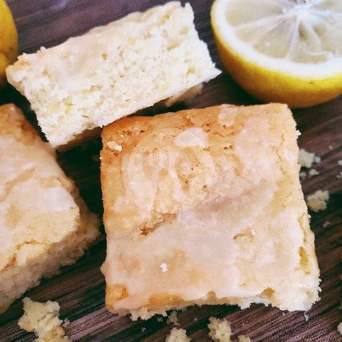 Vegan Lemon Cake menu Goji Goji Vegan Bowl, Kerobokan