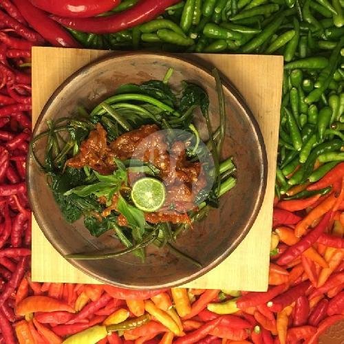 Plecing kangkung menu Sambal Gami Ajik, Jl. Taman Giri No. 86 Kutasel