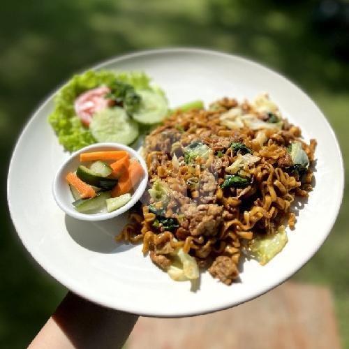 Mie Goreng Breakfast menu Amolas Cafe, Canggu