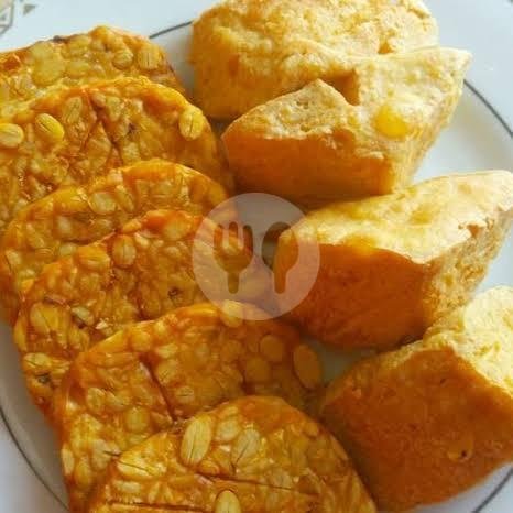 Tempe  Tahu Goreng menu Warung Corner, Semer