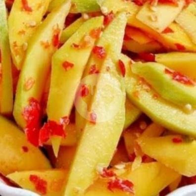 Mangga Sambel Cabe Dan Gula Pedas menu Rujak Bumbu Desa, Selaparang