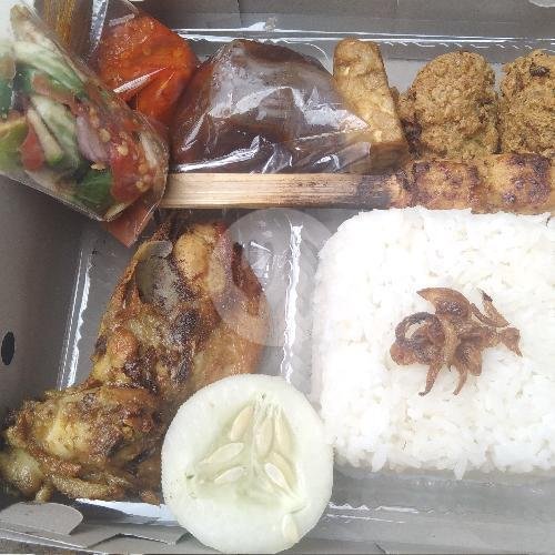 Nasi Ayam Kampung Spesial menu Warung Timber, Mataram Kota