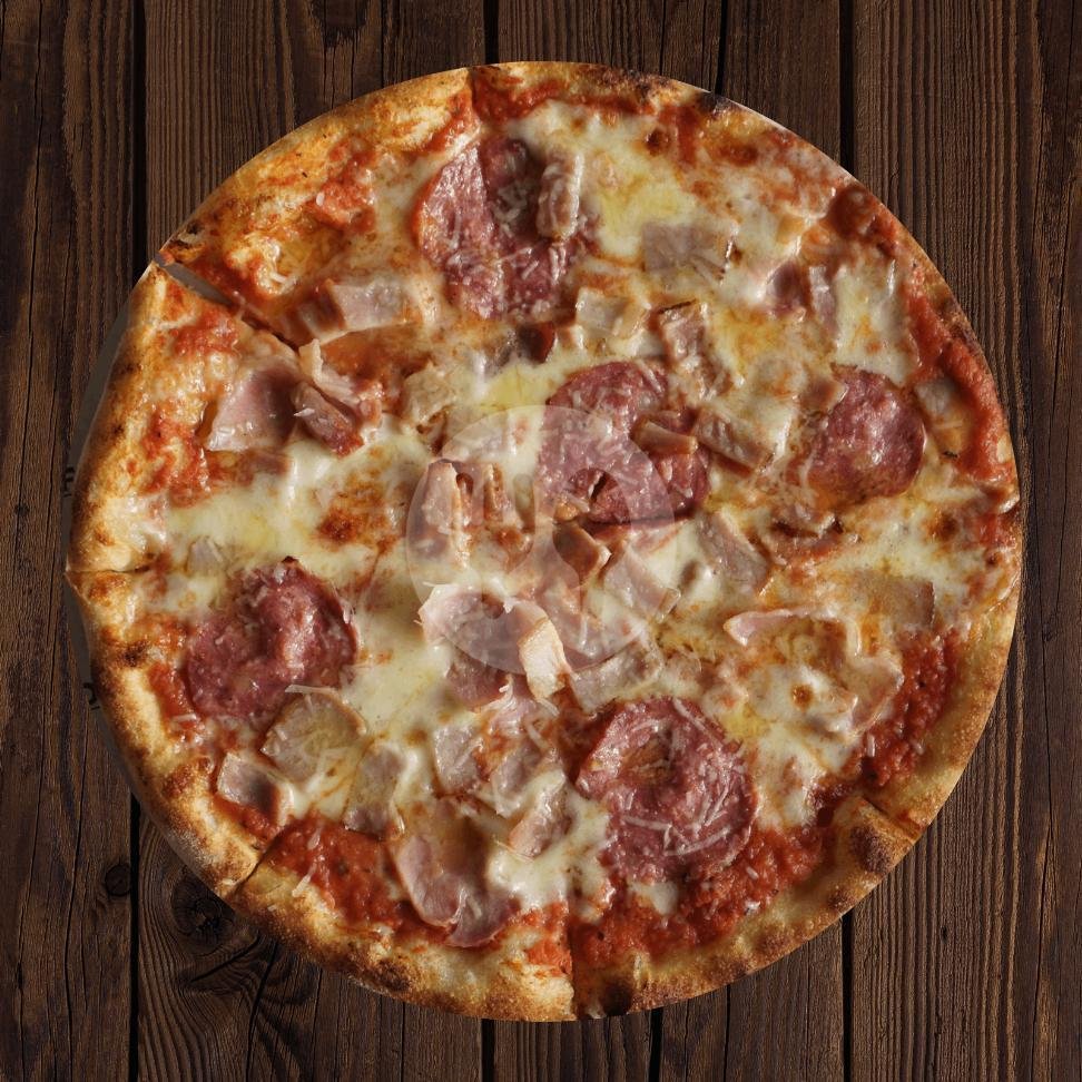 Meat Lover Large menu IL FORNO Pizza, Tibubeneng