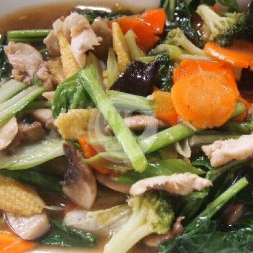 Cap Cay Ayam menu Hengky Resto, Sekar Tunjung