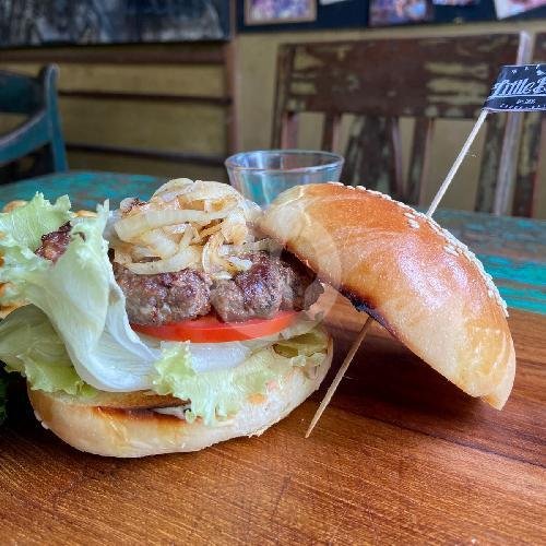 A Culinary Journey at Warung Little Bird: A Hidden Gem in Bali