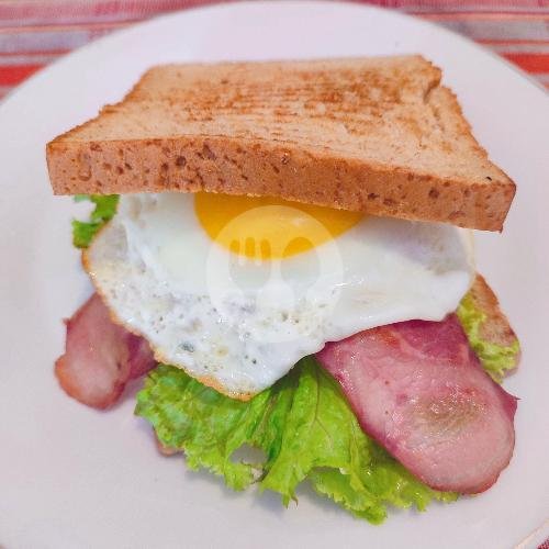 BLT Sandwich + Egg menu Lily Rose, Jl. Toya Ning II
