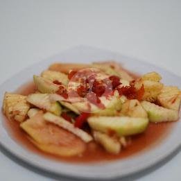 Rujak Gula Pasir menu Warung Men Kembar, Tukad