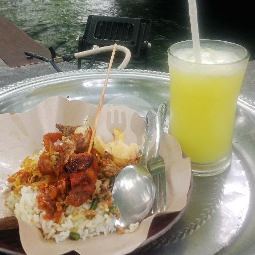 Paket Biasa + minum Es Teh/jeruk menu Nasi Be Genyol Mak Mitha, Ubung Kaja