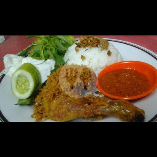 Ayam Rempah + Nasi menu Lalapan Den Bagus 2, Glogor Carik