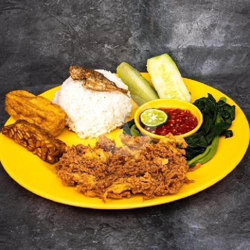 A Culinary Journey at Warung Nasi Tempong Lalah Tuban: A Must-Visit in Kuta, Bali