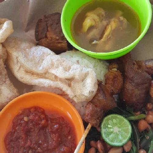 Nasi Campur Babi menu Sate Babi Majapahit, Kuta