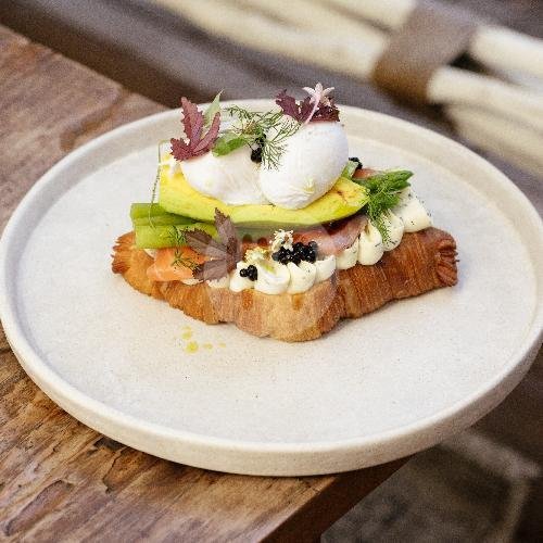 Salmon Croissant menu Woods, Pererenan