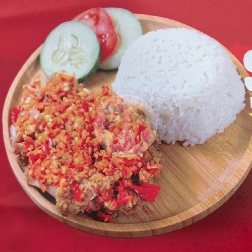 Yasaka Fried Chicken: A Hidden Gem for Indonesian Street Food in Denpasar