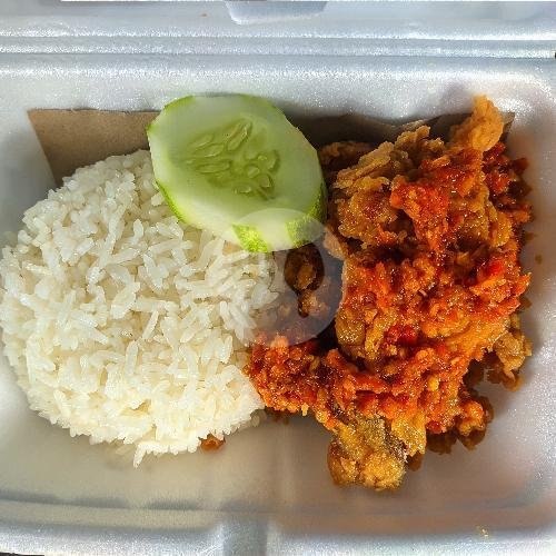 AYAM GEPREK + NASI menu Mr. Taky Tahu & Ayam Crispy, Gunung Krakatau