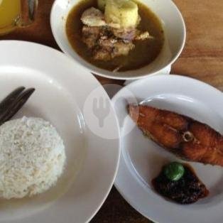 Discover the Culinary Delights of Warung Pak Ada in Denpasar, Bali