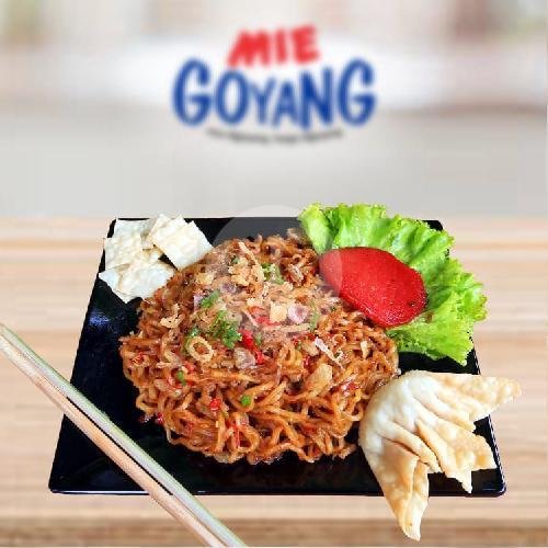 Mie Goyang Pedas Manis Level 2 menu Mie Goyang, Pancaka