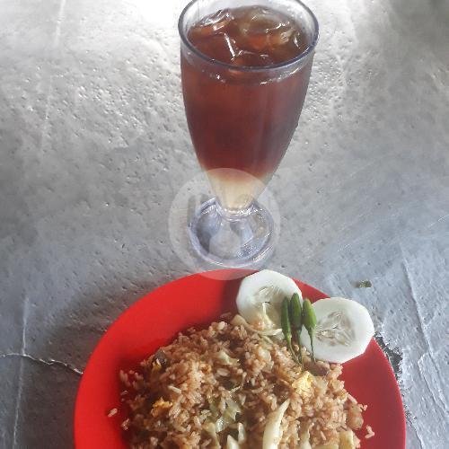 2 Porsi Nasi Goreng Babi + 2 Es Teh menu Warung nak Bali, Pulau Saelus