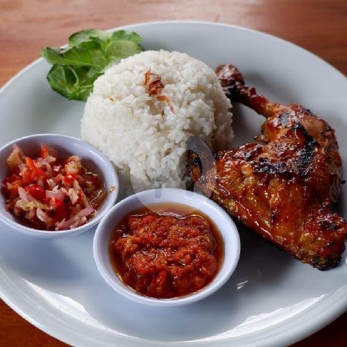 Ayam Bakar + Nasi Putih menu AlZee Kitchen, Padonan Raya