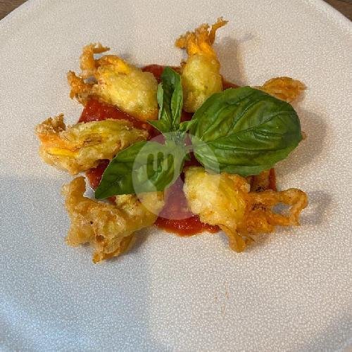 Fiori Di Zucca Ripieni menu Pizza Fabbrica, Canggu