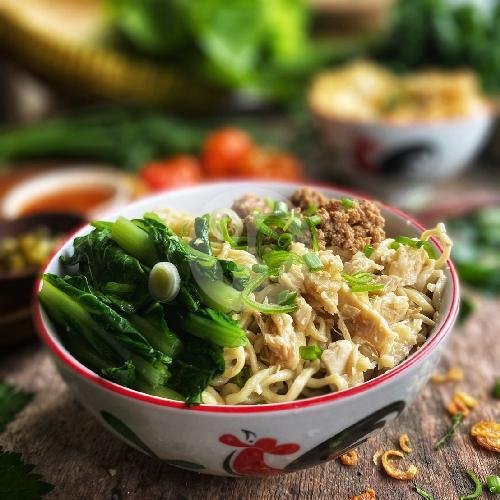 Mie Ayam Rebus + Babi menu Mee Mami, Kuta Selatan
