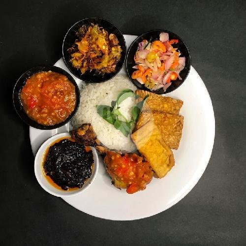 Paket Ayam Penyet Hemat menu Ayam Bakar Maksu, Renon