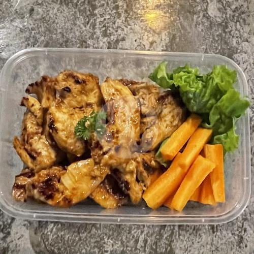 Grilled Chiken Steak 500 gram (Chicken Breast) Dada Ayam Grill + Vegetable menu HEROIC COFFEE & GRILL