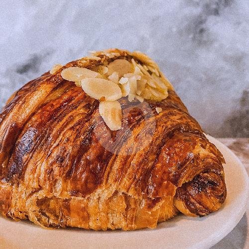 Almond Croissant menu Gujji Coffee & Roastery, Legian