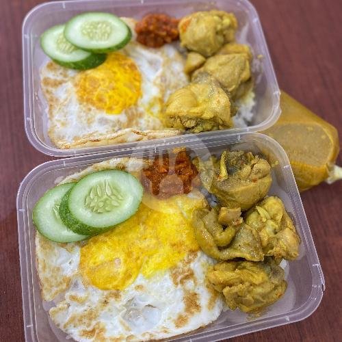 Nasi Ayam Kare menu Beras Bulu Cafe and Bakery, Catur Warga