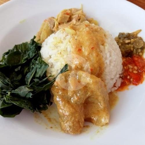Nasi Padang Kikil menu Rumah Makan Padang Sutan Mudo