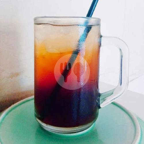 Es Teh Manis menu Warung Babi Genyol Arta Nadi, Semer
