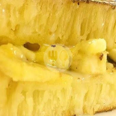Pisang Susu menu Martabak Delia, Tukad Petanu
