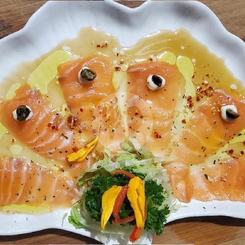 Salmon Carpaccio menu Ingka, Petitenget