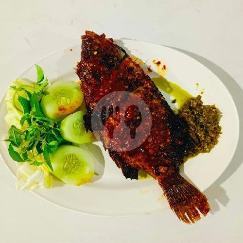 Ikan Gurami Bakar menu Lalapan Mas Ded, Kediri, Tabanan, Bali